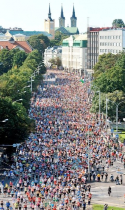 „10 päeva SEB Tallinna Maratonini ja kuidas jagada tempot rajal“.